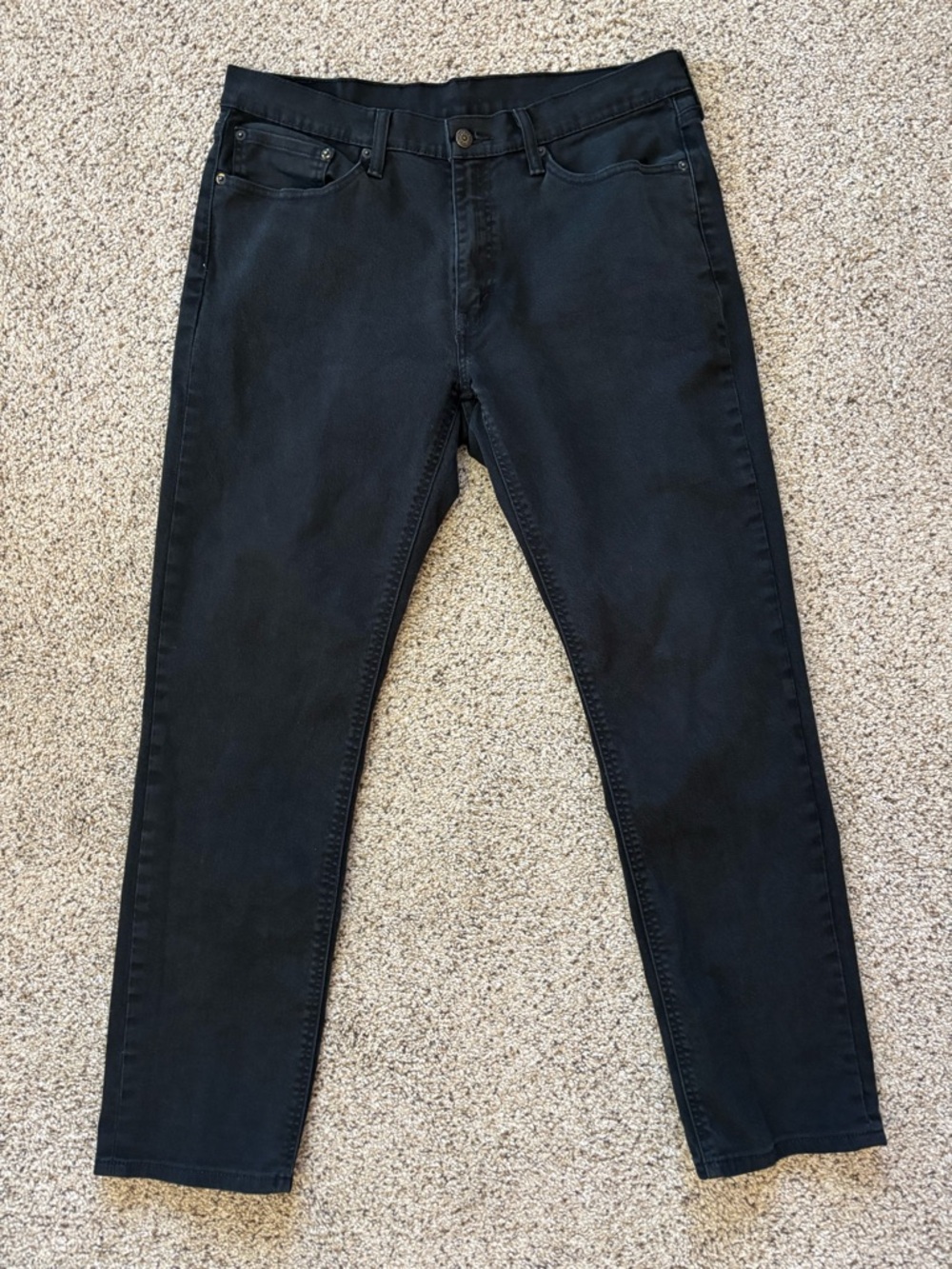 Levi’s 541 black jeans.  Very good condition!  Size W34” L 32”.